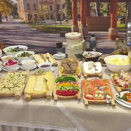 Henryk Hotel 3*